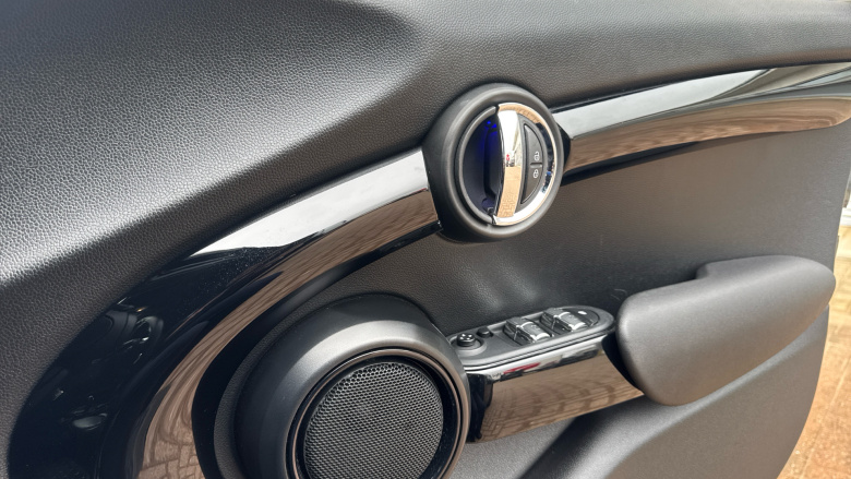 MINI Hatchback 2.0 Cooper S Sport II 5dr Auto Petrol Hatchback